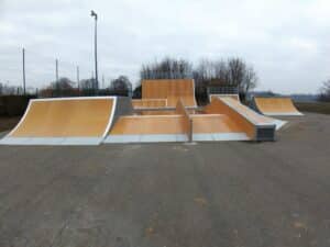 Vue immersive du skatepark de Draveil, une conception Evolving Skatepark